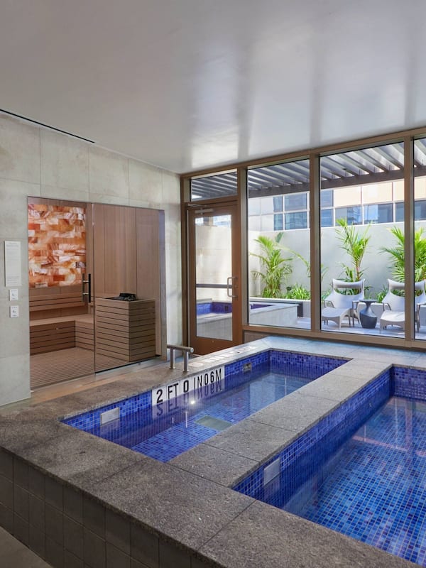 Couples treatment rooms, sauna, hot tub, steam room