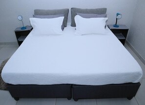 3 bedrooms, iron/ironing board, free WiFi, bed sheets