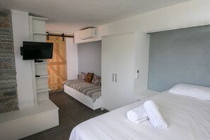 1 bedroom, iron/ironing board, free WiFi, bed sheets