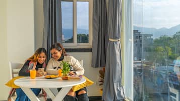 Phòng đôi Deluxe | Truy cập Internet không dây miễn phí, bộ trải giường