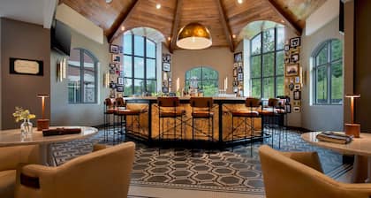 Inn at Bellefield / Hyde Park, Residence Inn by Marriott