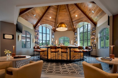 Inn at Bellefield / Hyde Park, Residence Inn by Marriott