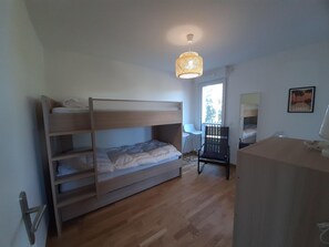 2 bedrooms, free WiFi