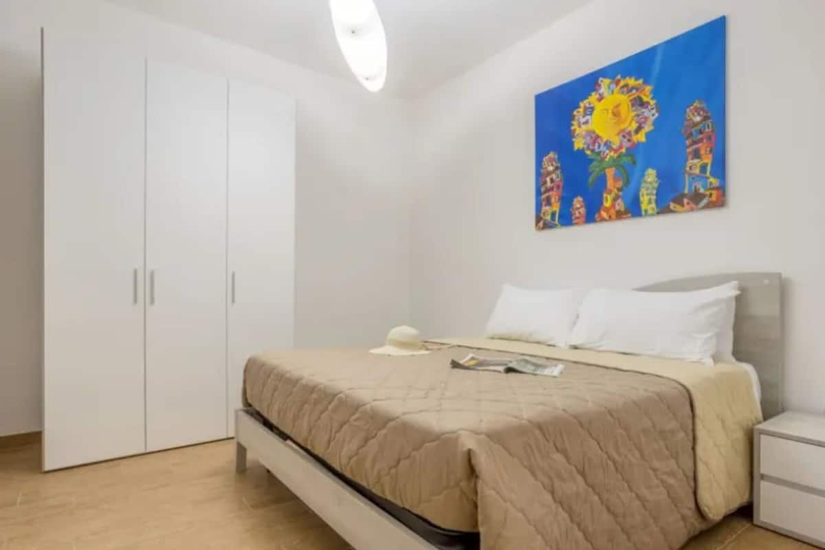 A1 SOLE | 1 camera, biancheria da letto di alta qualità, una cassaforte in camera