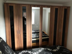 1 sovrum, resesäng och gratis wi-fi