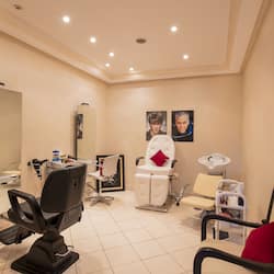 Hair salon