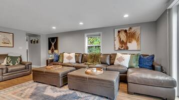 Téléviseur connecté, foyer, jeux vidéo