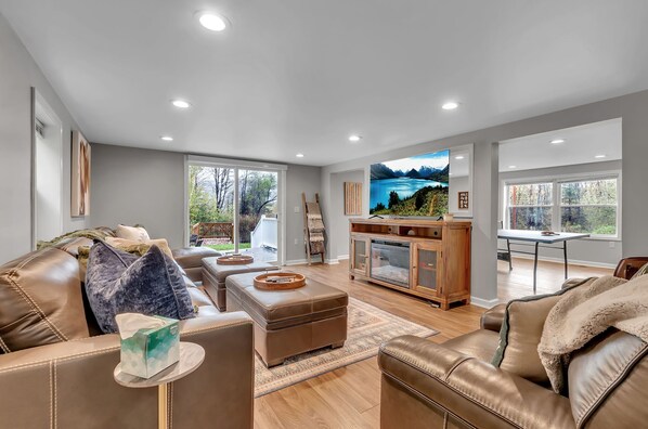 Smart TV, fireplace, video games