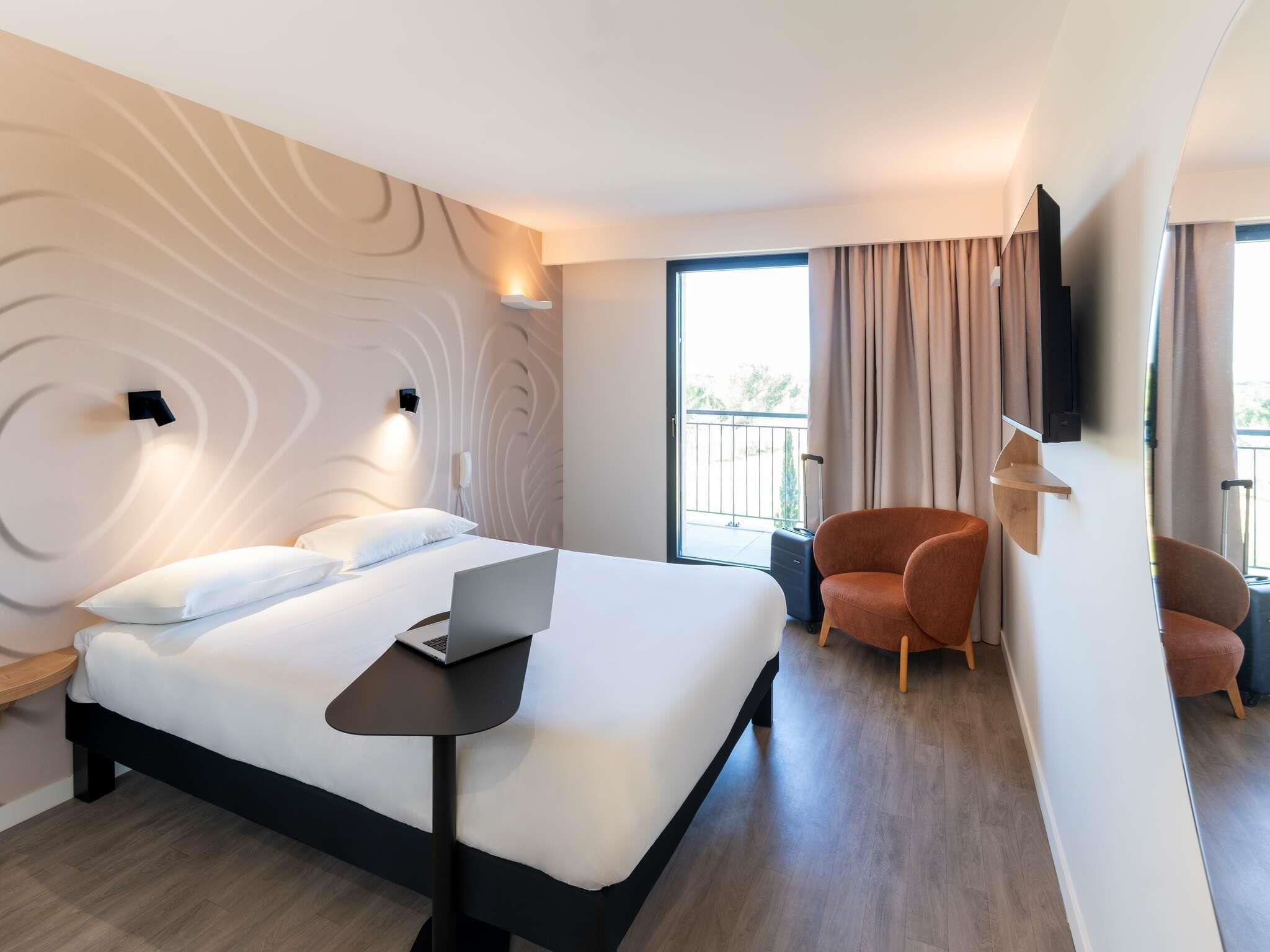 Comfort Double Room, Balcony | Premium bedding, pillowtop beds, individually decorated