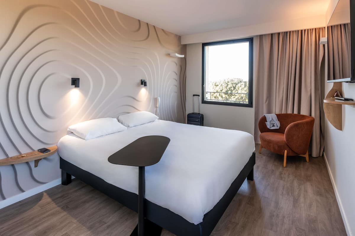 Premium bedding, pillow-top beds, individually decorated