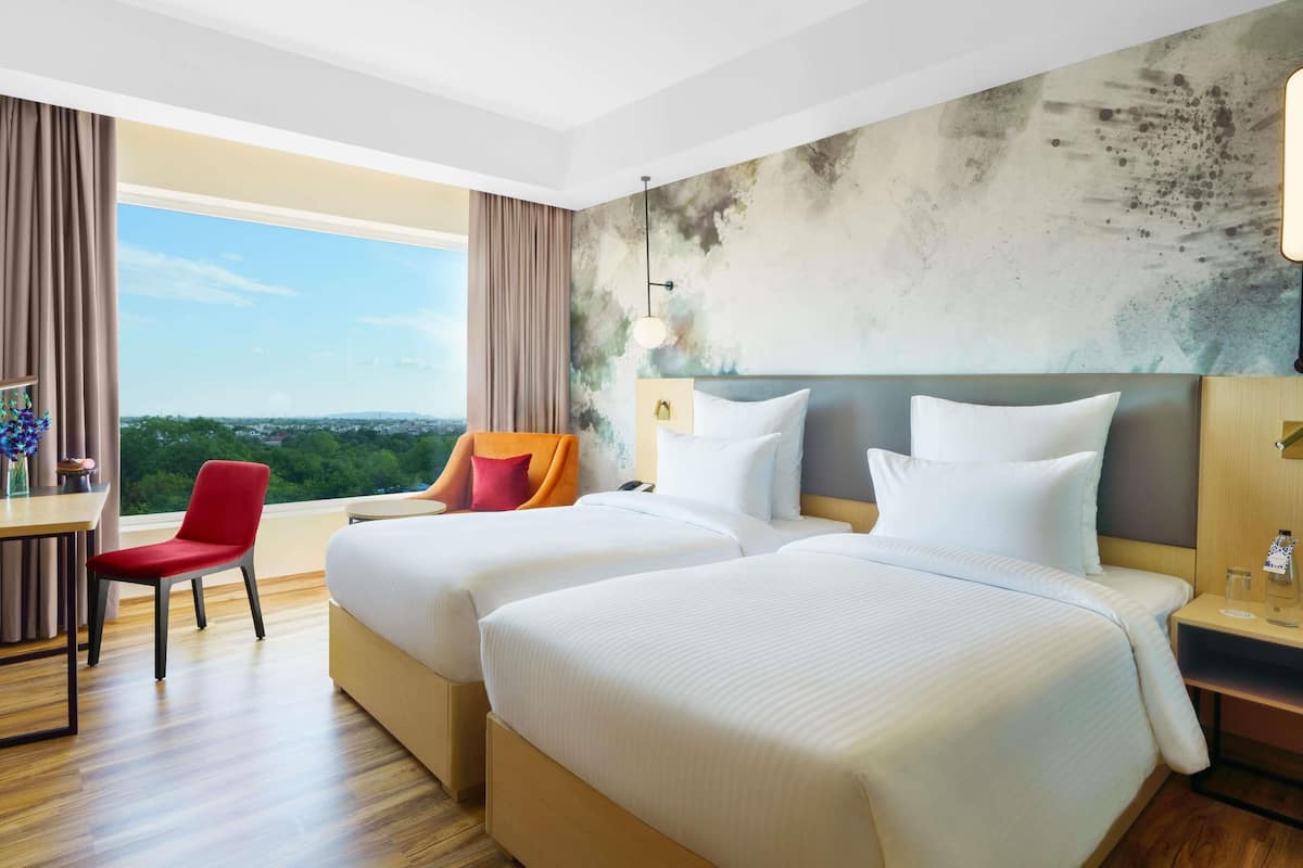 Minibar, in-room safe, individually furnished, desk