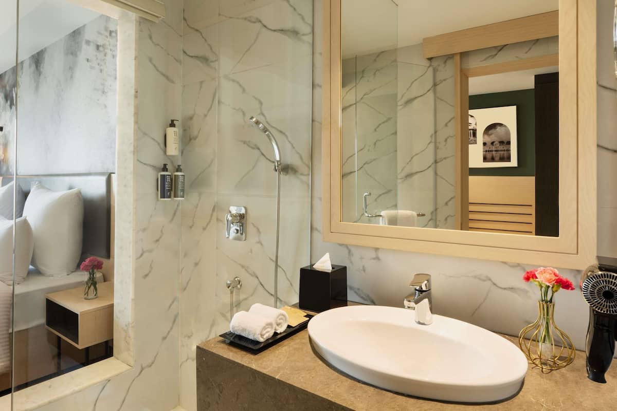 Minibar, in-room safe, individually furnished, desk