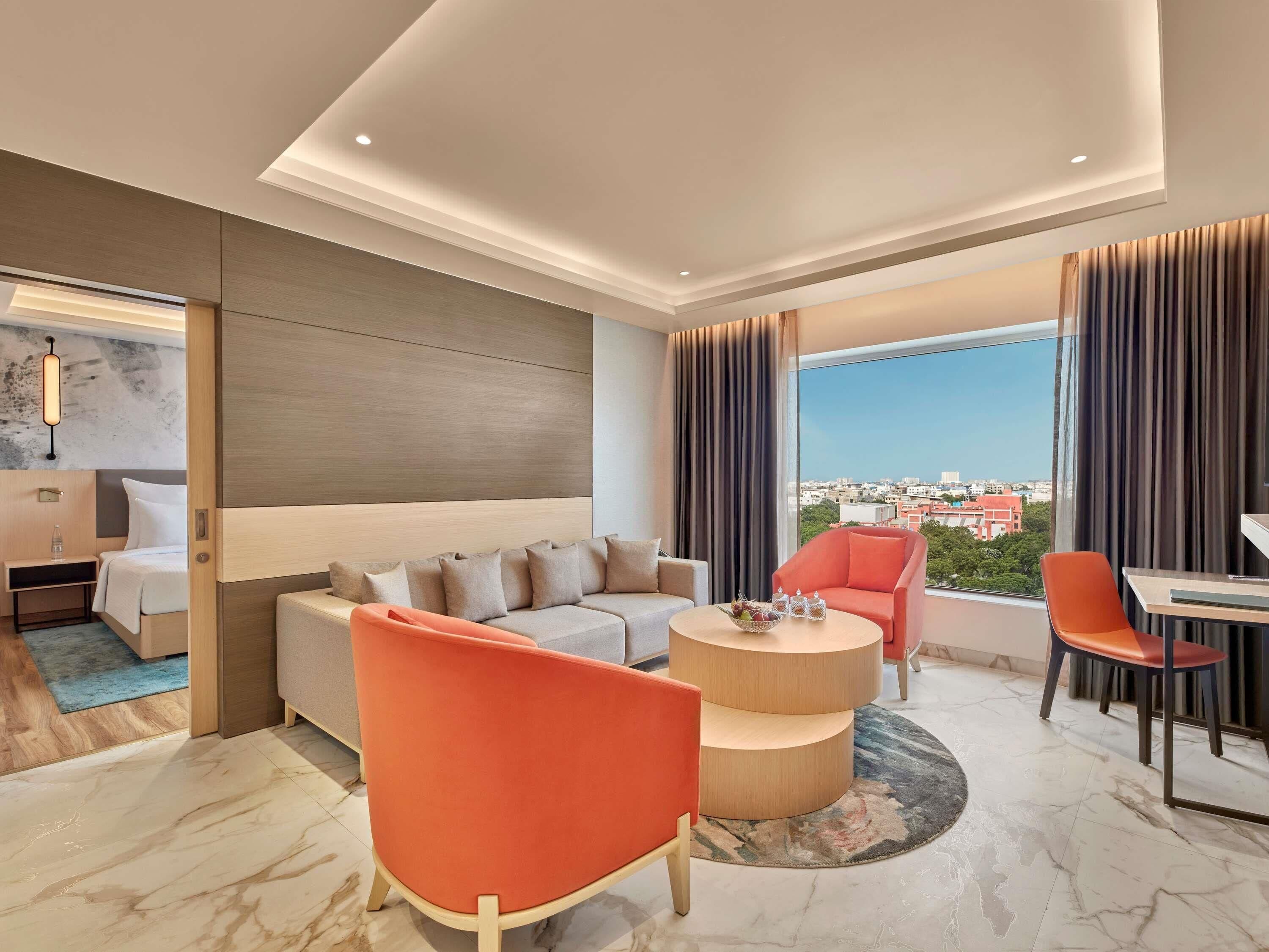 Presidential Suite, 1 King Bed, Non Smoking | Minibar, in-room safe, individually furnished, desk