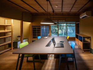 이그제큐티브 라운지