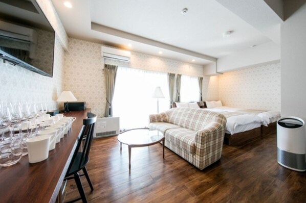 2 bedrooms, desk, iron/ironing board, free WiFi