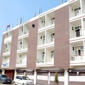 Fachada da propriedade