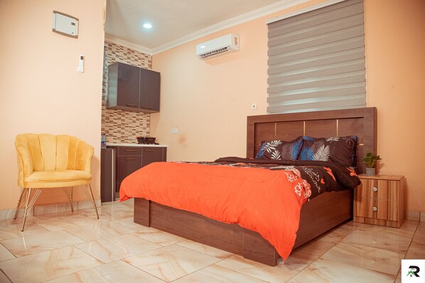 1 bedroom, iron/ironing board, WiFi, bed sheets - PMJ Apartments (Accra)