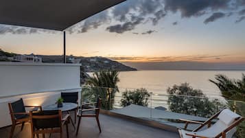 Villa | Balcony