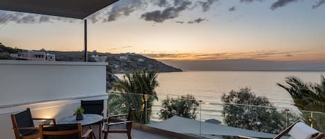 Villa | Balcony
