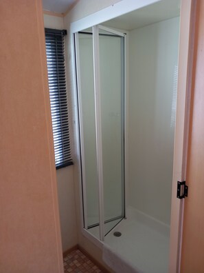 Chalet | Baño | Regadera 