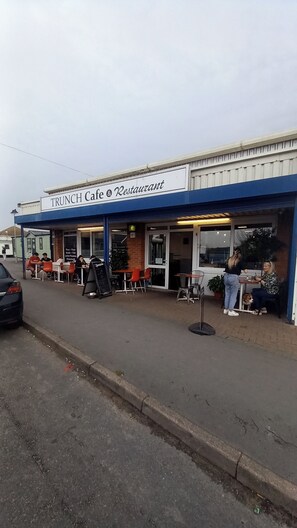 Chalet | Exterior - Chapel St Leonards Happy Days Beachfield (Mablethorpe)