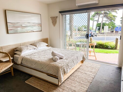 Beachfront Bliss Apartment with Ocean Views & Private Patio