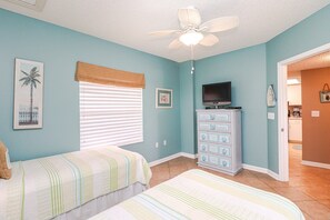 2 chambres, fer et planche à repasser, Wi-Fi gratuit, draps fournis