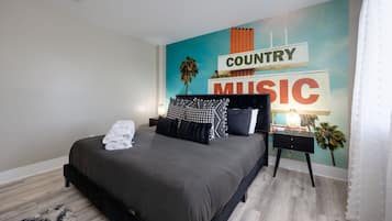 1 bedroom, desk, iron/ironing board, WiFi