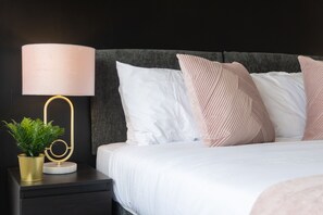 3 habitaciones, tabla de planchar con plancha y wifi gratis