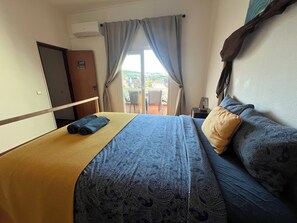 3 sovrum, värdeförvaringsskåp på rummet och strykjärn/strykbräda