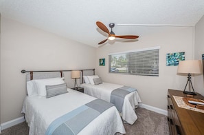2 bedrooms, desk, iron/ironing board, WiFi (free)