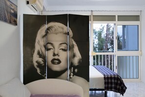 Wi-Fi de cortesia, roupa de cama