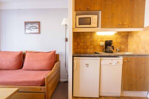 Interior - Apartment 'Appartemennt Belle Plagne' with Mountain View and Balcony (La Plagne-Tarentaise)