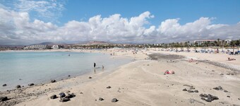 Vacation Home "Casa Cactus" with Mountain View, Private Terrace & Wi-Fi