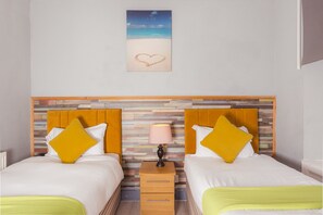 2 bedrooms, in-room safe, desk, iron/ironing board - Warm&Welcoming City Centre Apartments by Meadows 5 (Edinburgh)