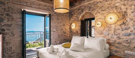 2 عدّة غرف نوم وتجهيزات عازلة للصوت ومكواة/لوح كي وواي فاي مجانًا