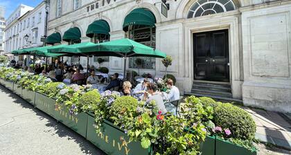 The Duke City Centre By My Getaways