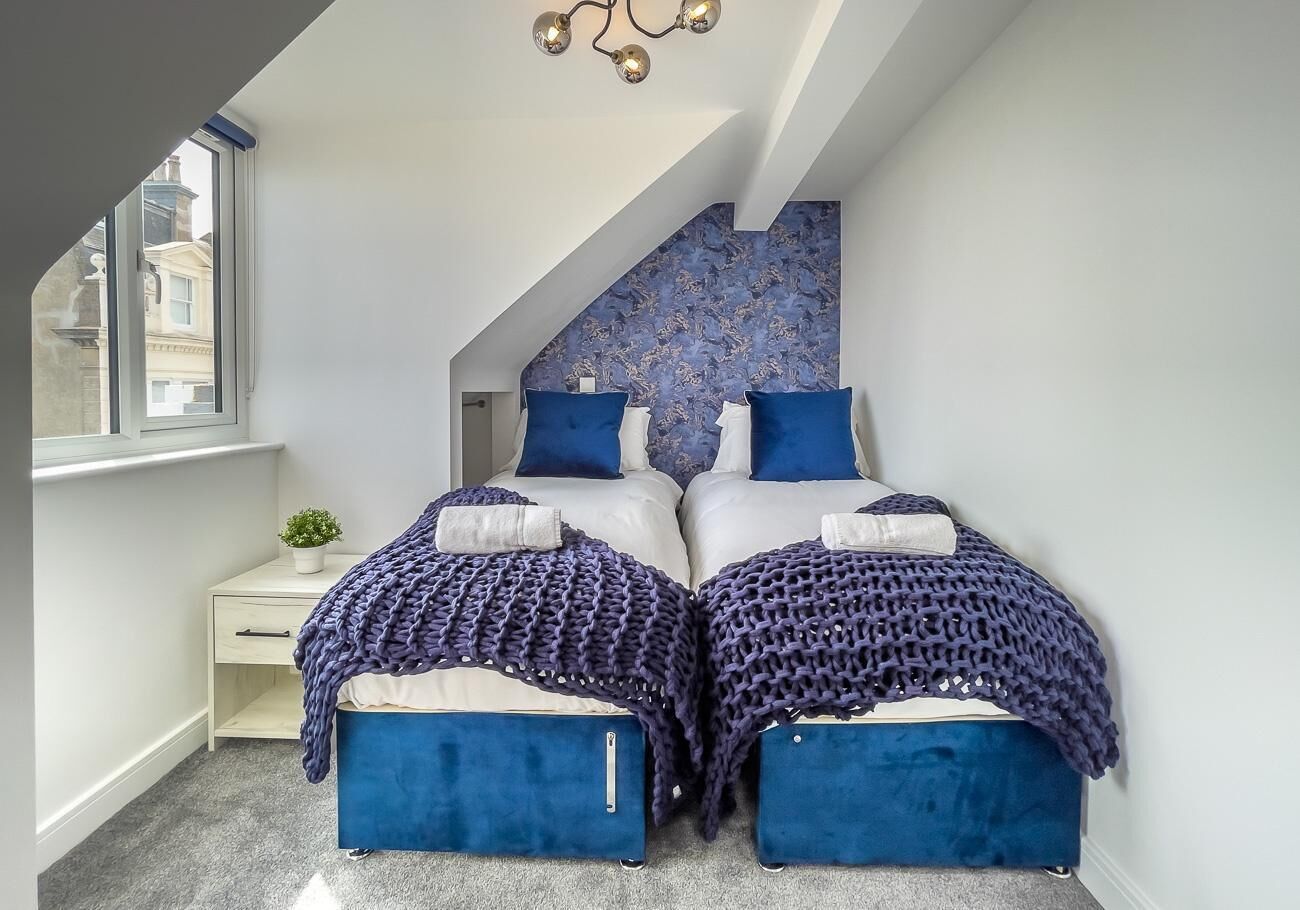 7 phòng ngủ, bộ trải giường 