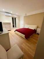 2 habitaciones, wifi gratis y ropa de cama 