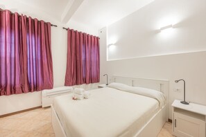 Comfort Apartment, 1 Bedroom | 1 bedroom, premium bedding, blackout drapes, soundproofing - Casa Luna (Venice)