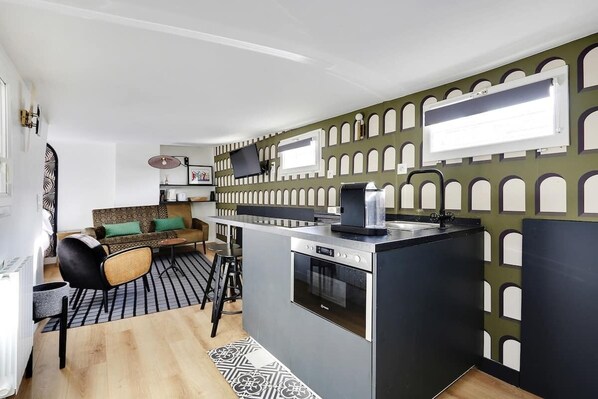 Fridge, microwave, coffee/tea maker, toaster