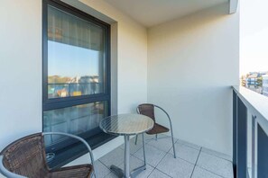 Property grounds - Stylish Apartment with Balcony | Close to the Beach and Parking (Międzyzdroje)