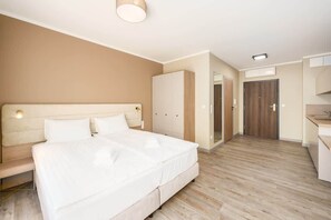 熨斗/熨衣板、WiFi、床单