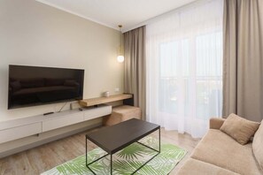 TV - Elegant Apartment | Balcony, Parking, 750 m to the Beach (Miedzyzdroje)