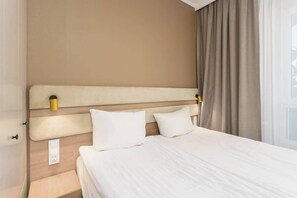1 bedroom, iron/ironing board, WiFi, bed sheets - Elegant Apartment | Balcony, Parking, 750 m to the Beach (Miedzyzdroje)