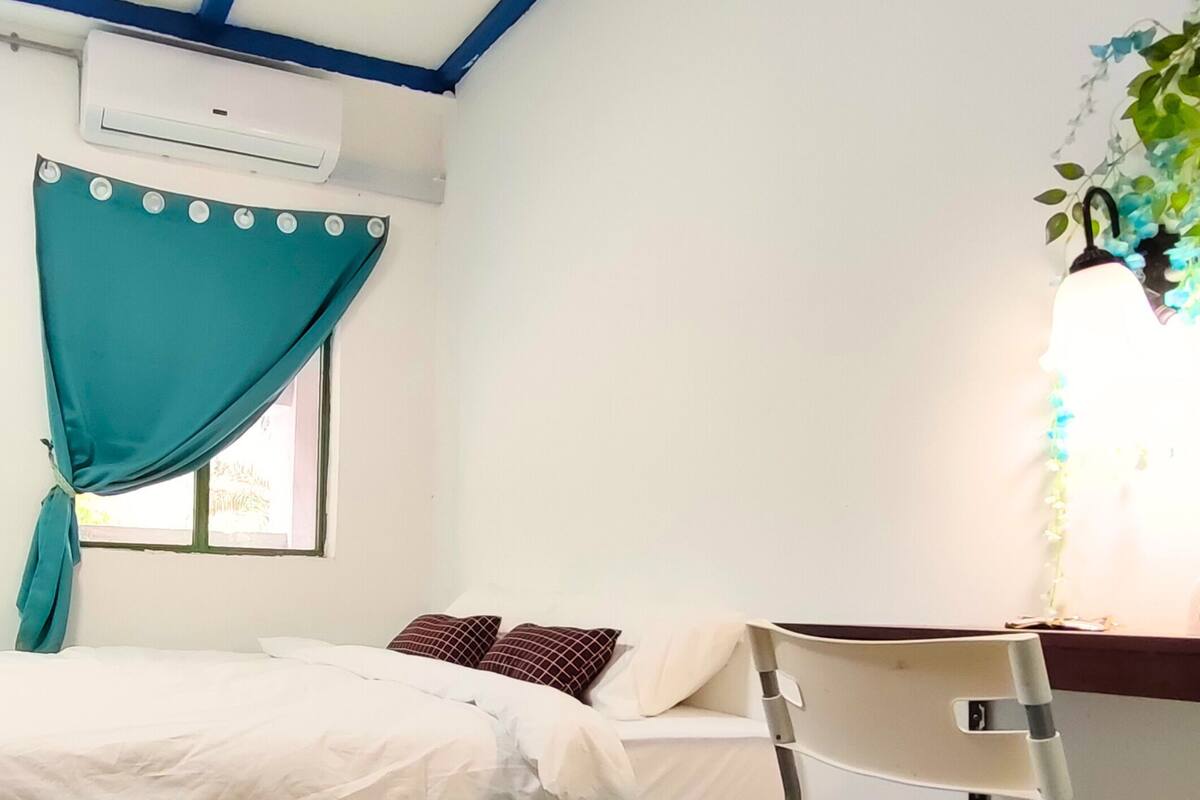 Phòng Deluxe, 1 giường cỡ king | Phòng cách âm, truy cập Internet không dây miễn phí, bộ trải giường 
