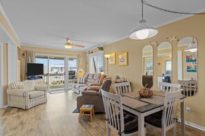 TV, DVD player - SUMMER DEAL! PRICE DROP ON THIS GORGEOUS CONDO! ENJOY ALL THE AMENITIES! (Atlantic Beach)