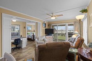 TV, DVD player - SUMMER DEAL! PRICE DROP ON THIS GORGEOUS CONDO! ENJOY ALL THE AMENITIES! (Atlantic Beach)