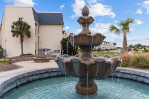 Property grounds - SUMMER DEAL! PRICE DROP ON THIS GORGEOUS CONDO! ENJOY ALL THE AMENITIES! (Atlantic Beach)
