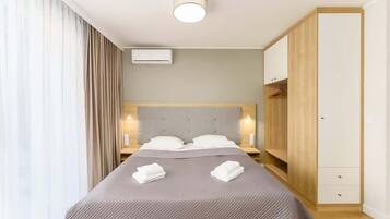 Fer et planche à repasser, Wi-Fi, draps fournis